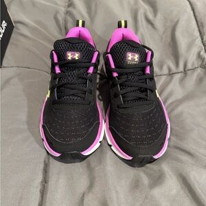 Under Armour Girl’s Black and Purple Running Shoes